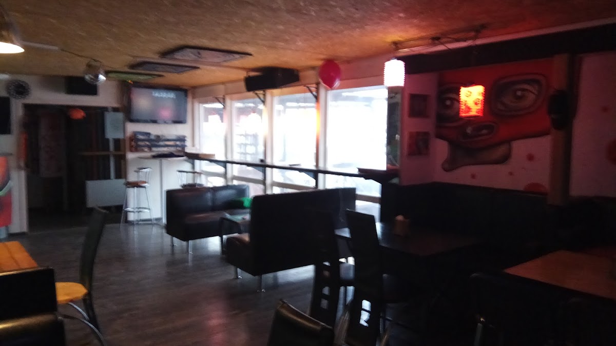 Beehive, a cafe-bar - 5