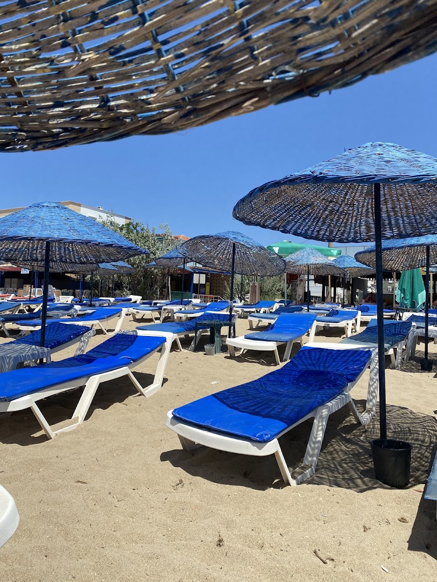 Moonlight beach cafe