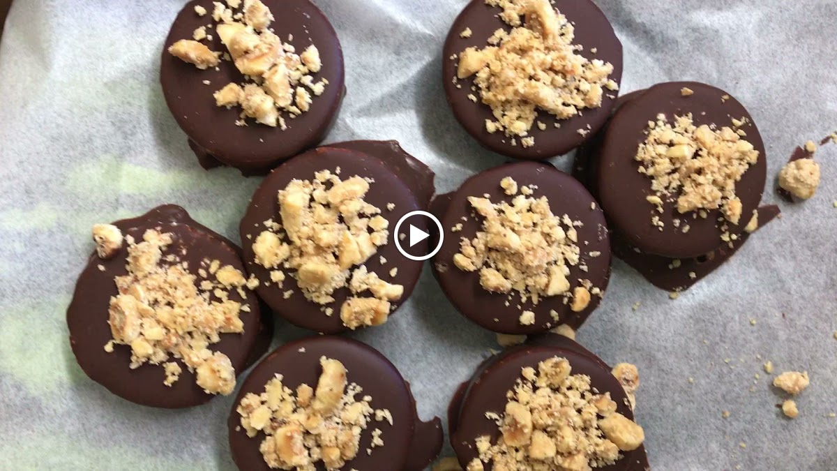 Velo Café & Beer Garden - 2