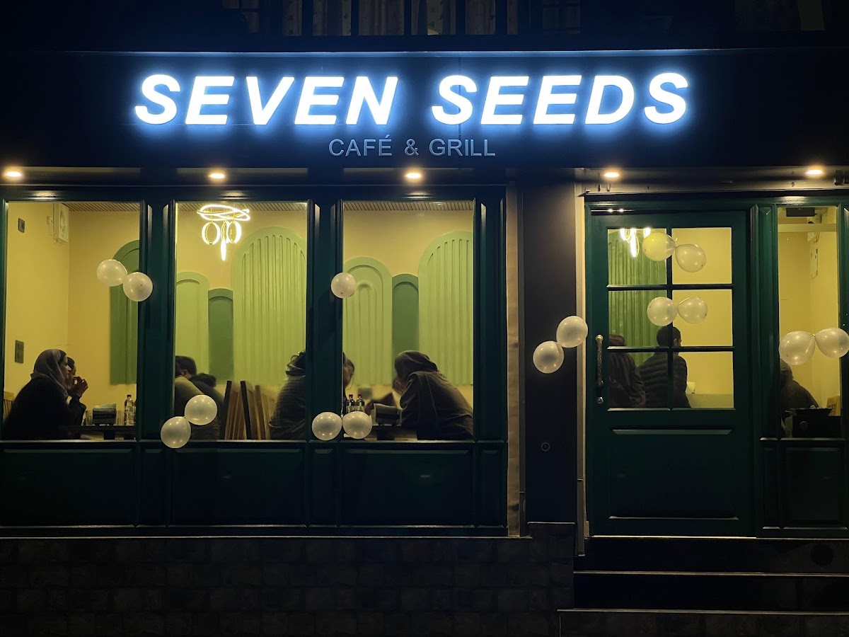 Seven Seeds Cafe & Grill