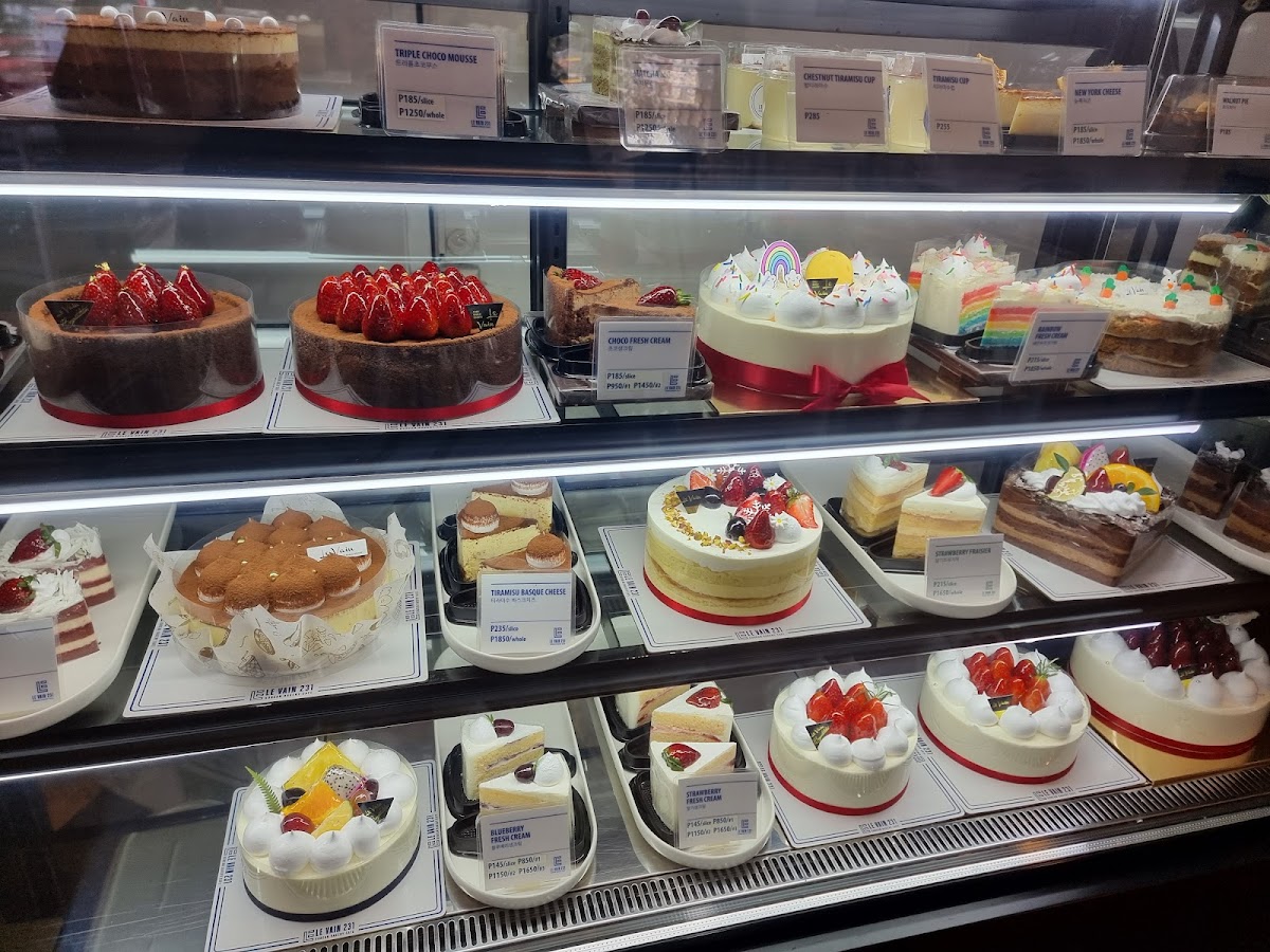 LE VAIN 231 Korean Bakery Cafe - 4