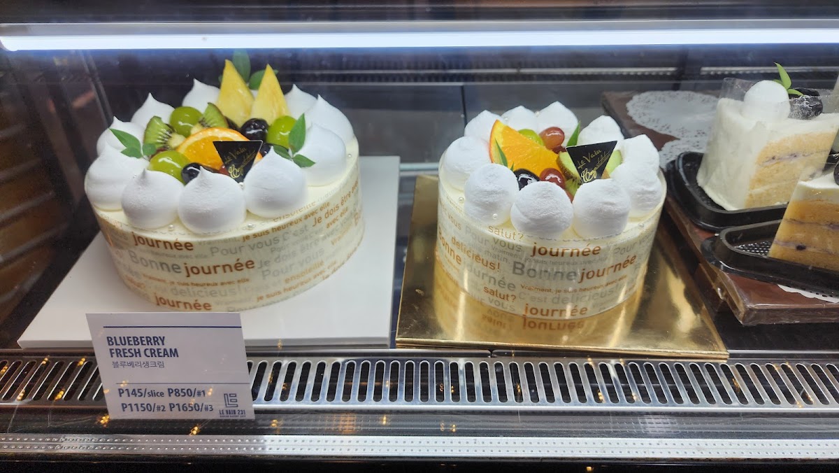 LE VAIN 231 Korean Bakery Cafe - 7