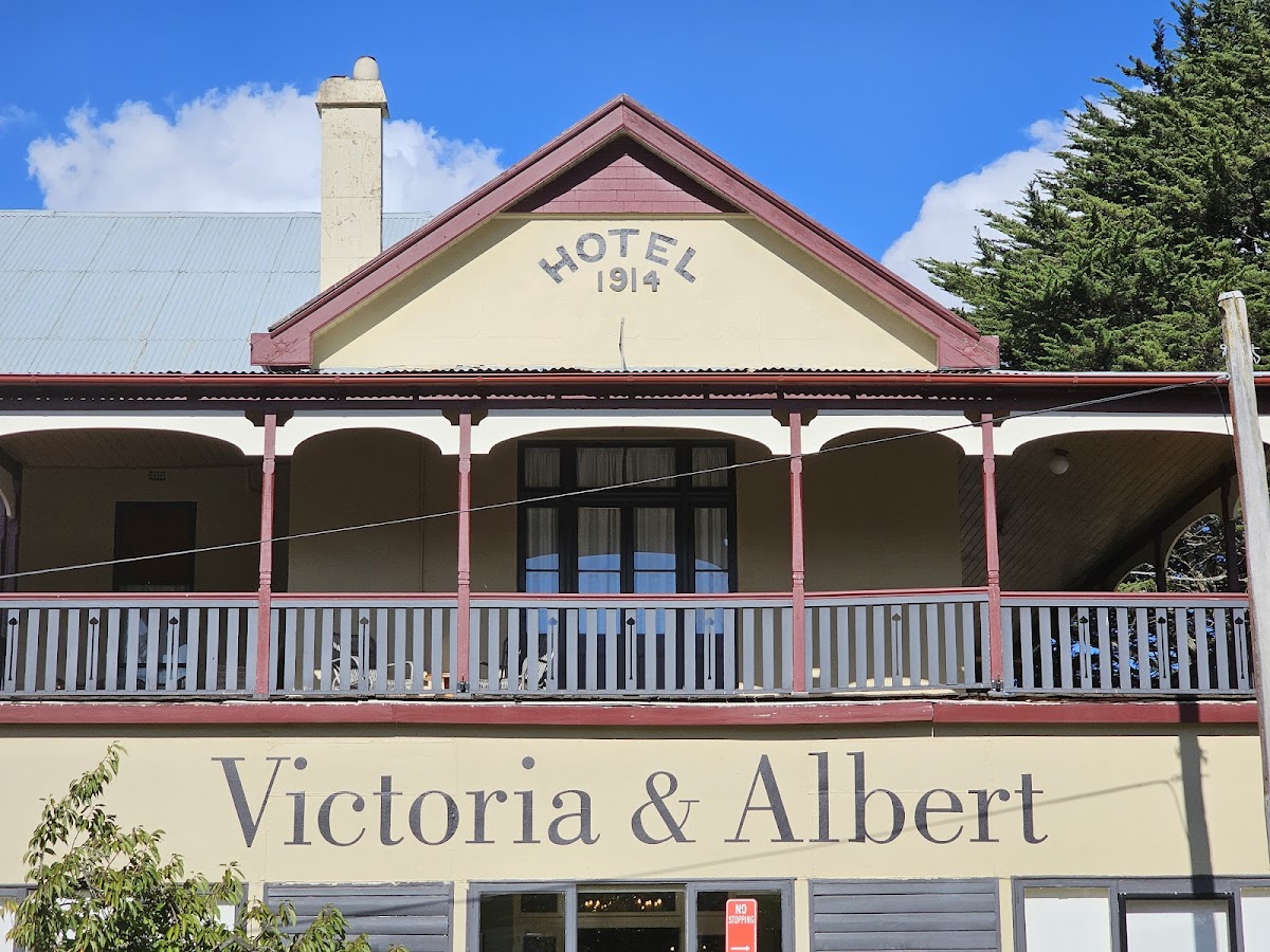 Victoria & Albert Cafe