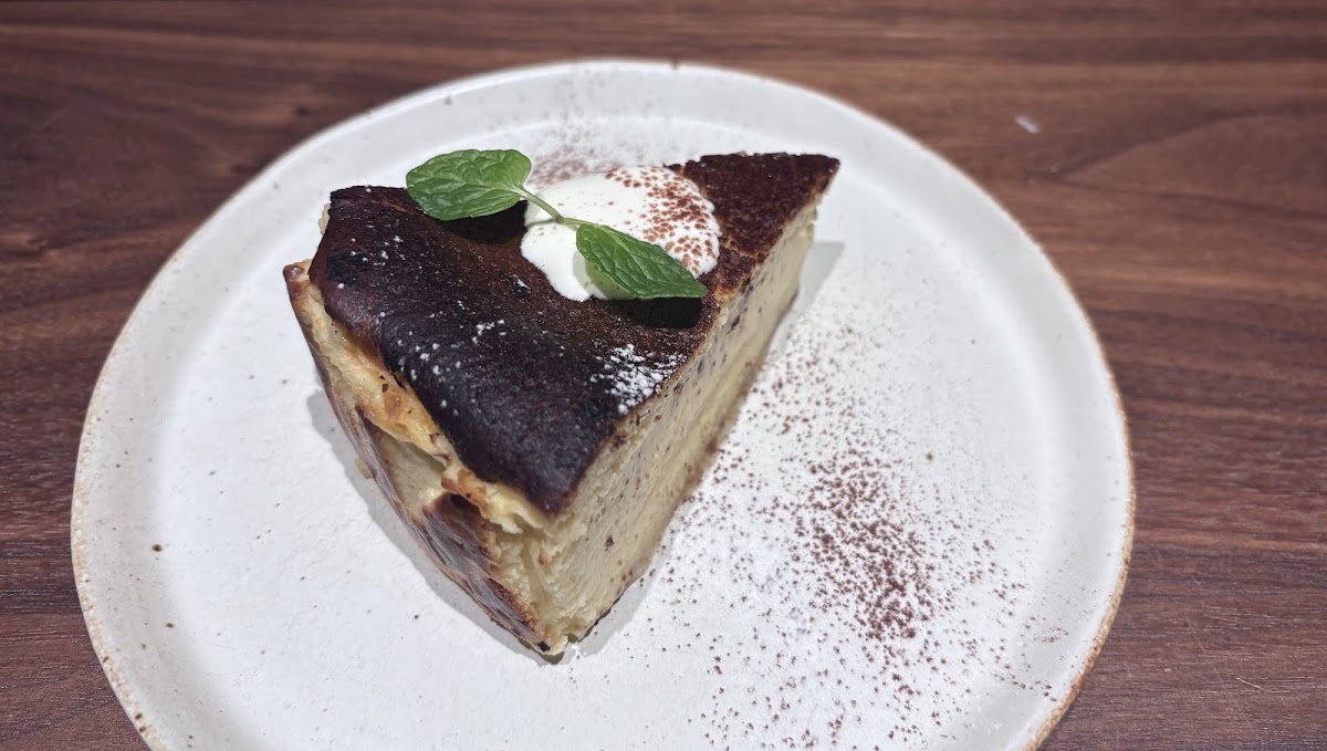 anonymous art cafe & bar - 6