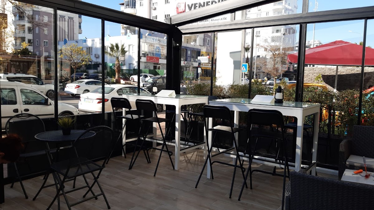 Poseidon Healthy Cafe