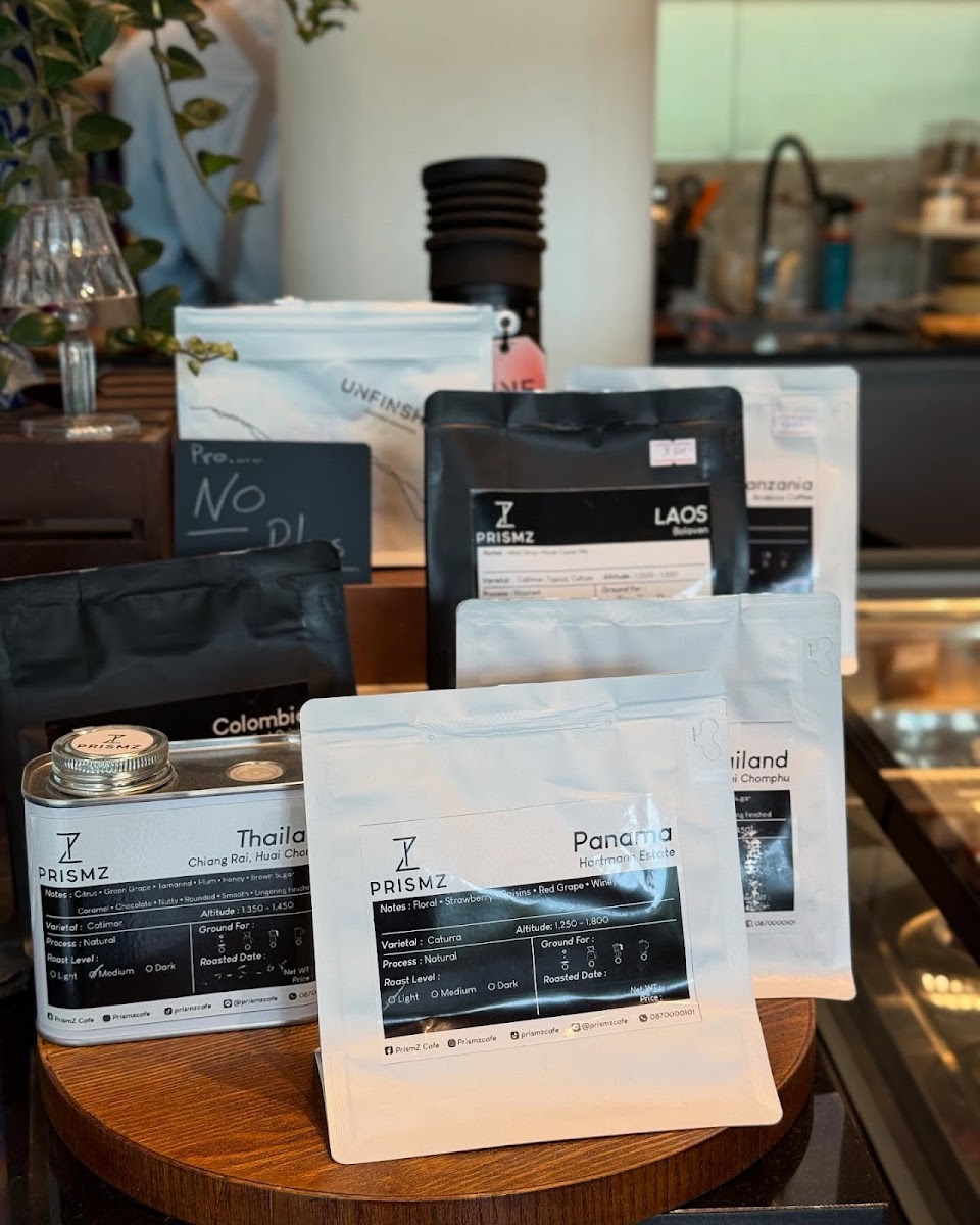 PrismZ Cafe by Benzthonglor