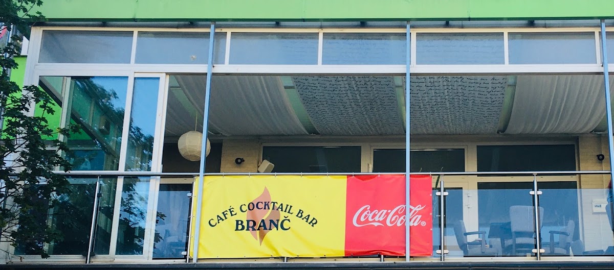 Café Cocktail Bar Branč
