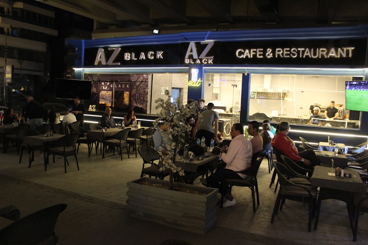 AZ Black Cafe & Restaurant