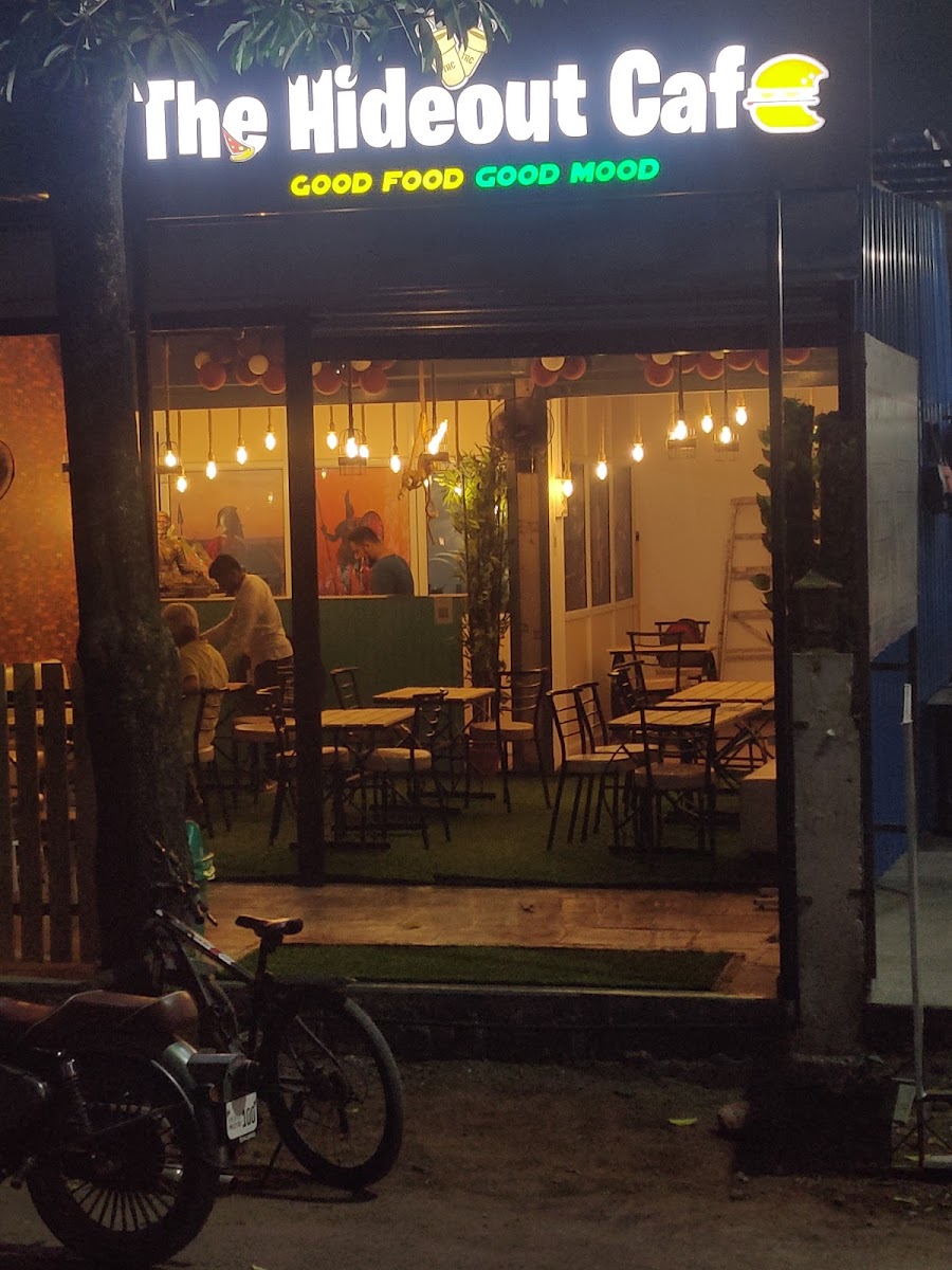 The Hideout Cafe, Sangvi