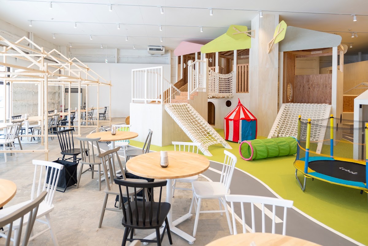 キッズパークカフェWA-WA-’S ワーワーズ