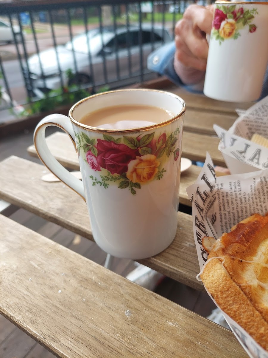 bamb bino's Coffee & Icecreamery - 5