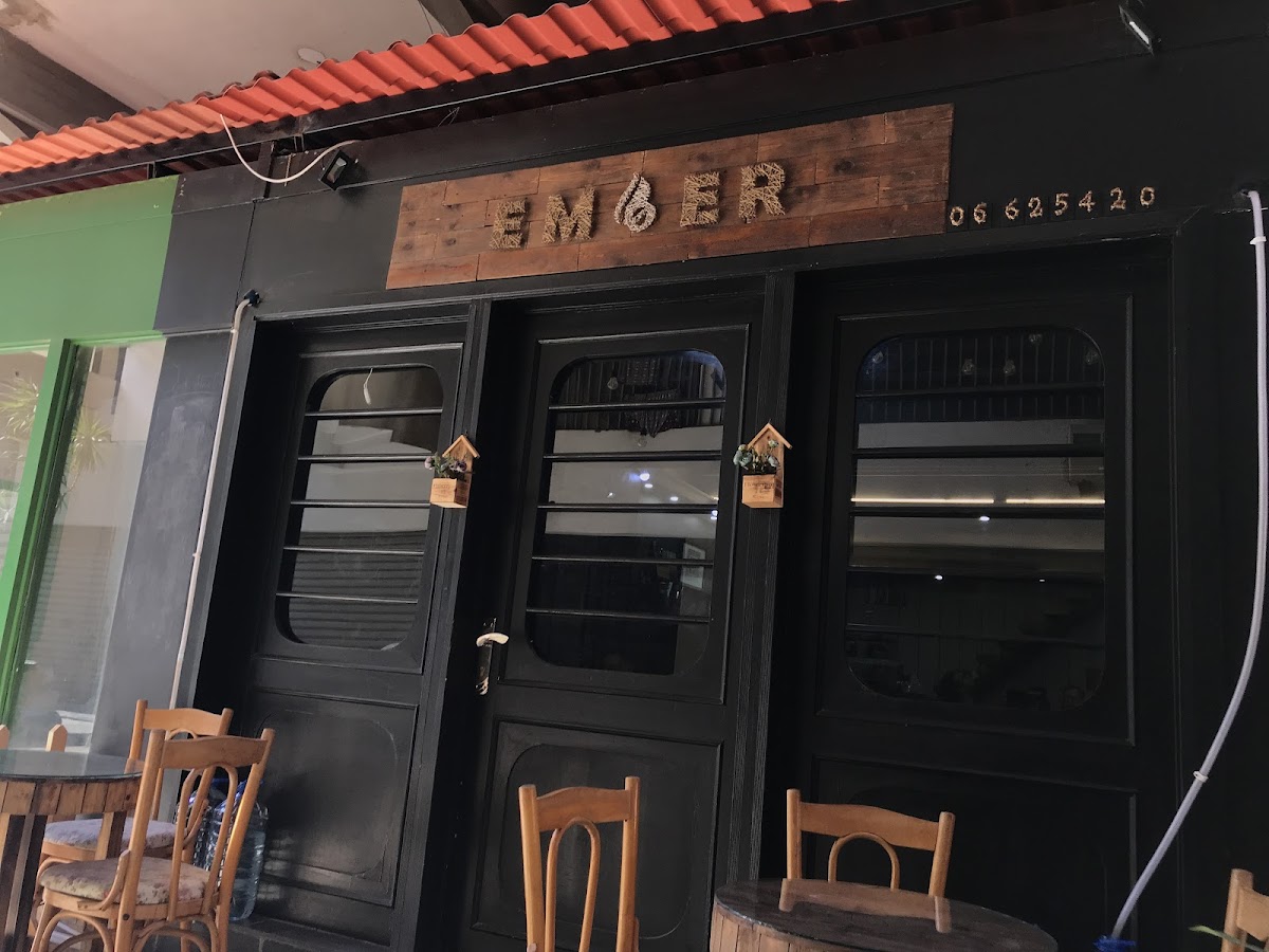 Ember Cafe