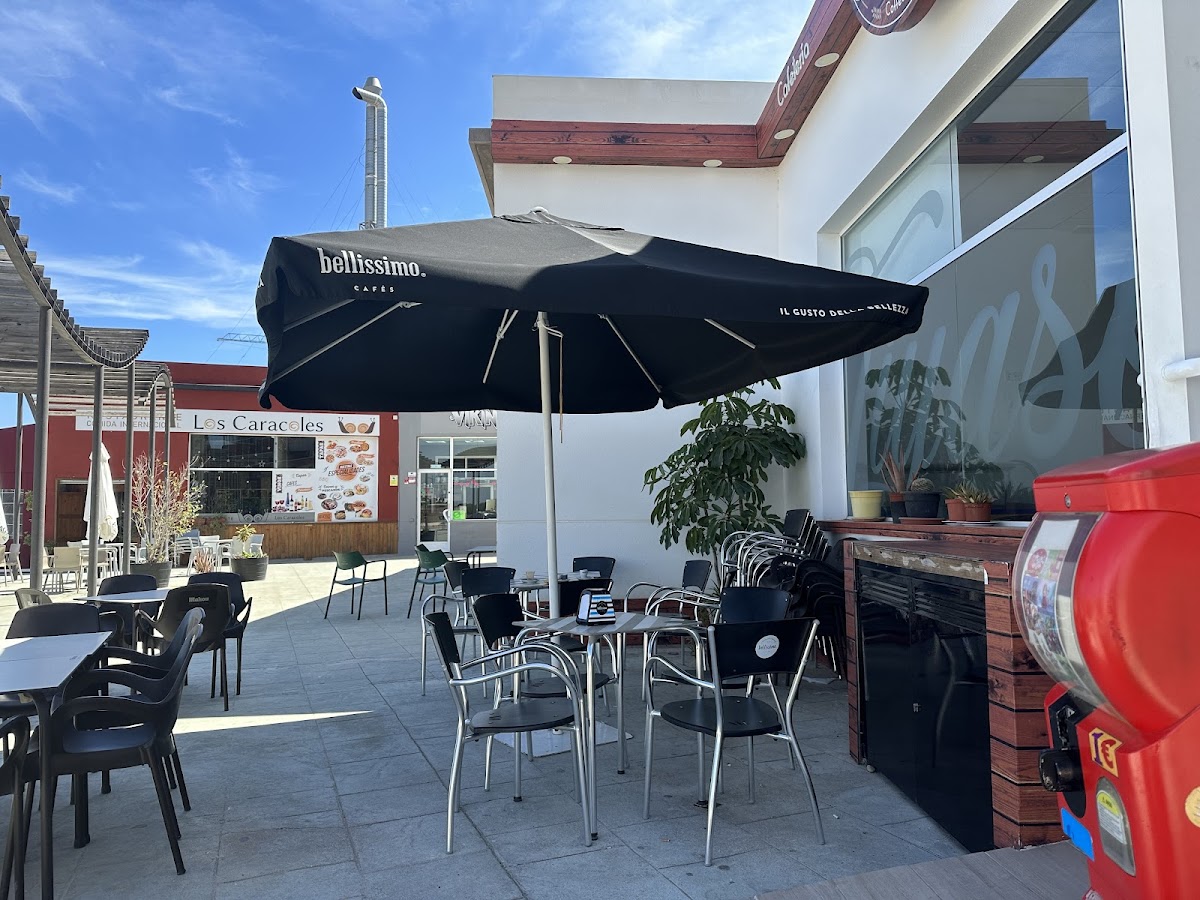 Tiyaso Cafetería Panadería