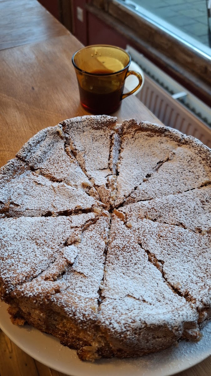 Cups & Chapters Cafe - 3