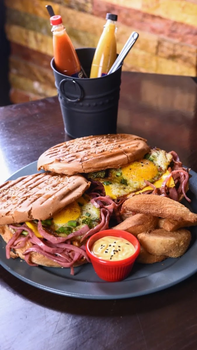 Art Café Gallery - 10