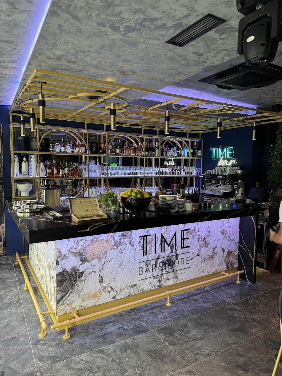 TIME bar & more Dubrovnik