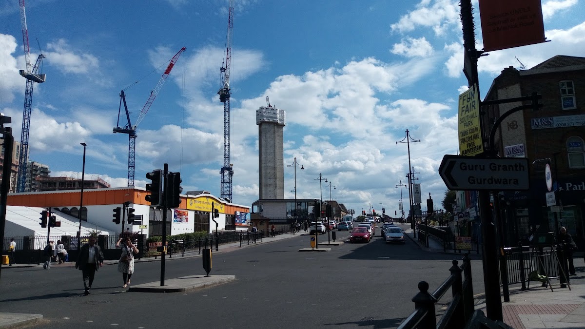 Browns Cafe Portuguese Cafe Southall - 4