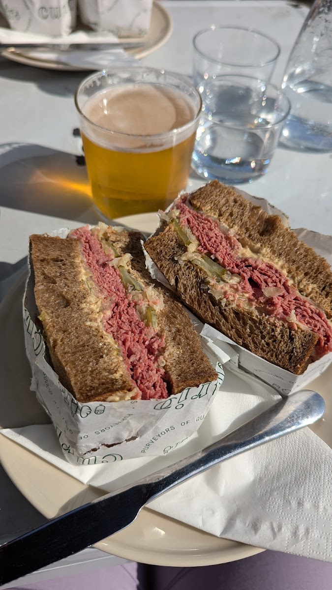 Curio Cafe and Bar - 6
