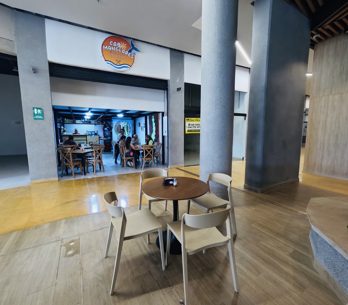 Cabo Manglares Restaurante y Cevichería