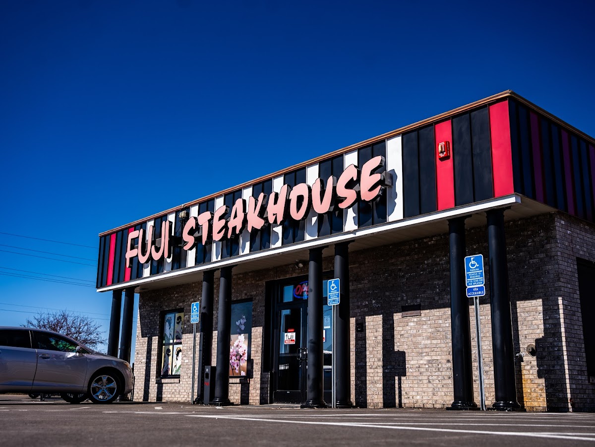 Fuji Sushi & Steakhouse