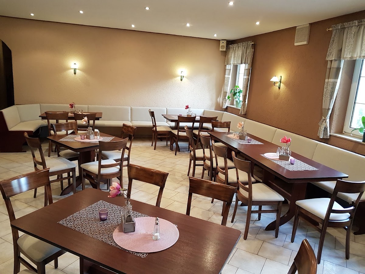 Zum Flachbau Kegel- und Bowlingcenter