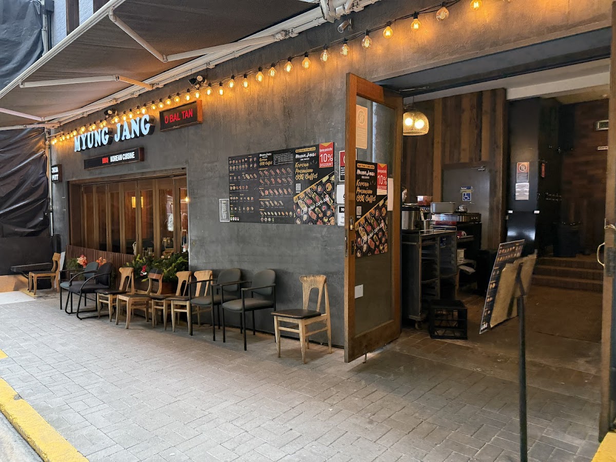 Myung jang and Obaltan restaurant