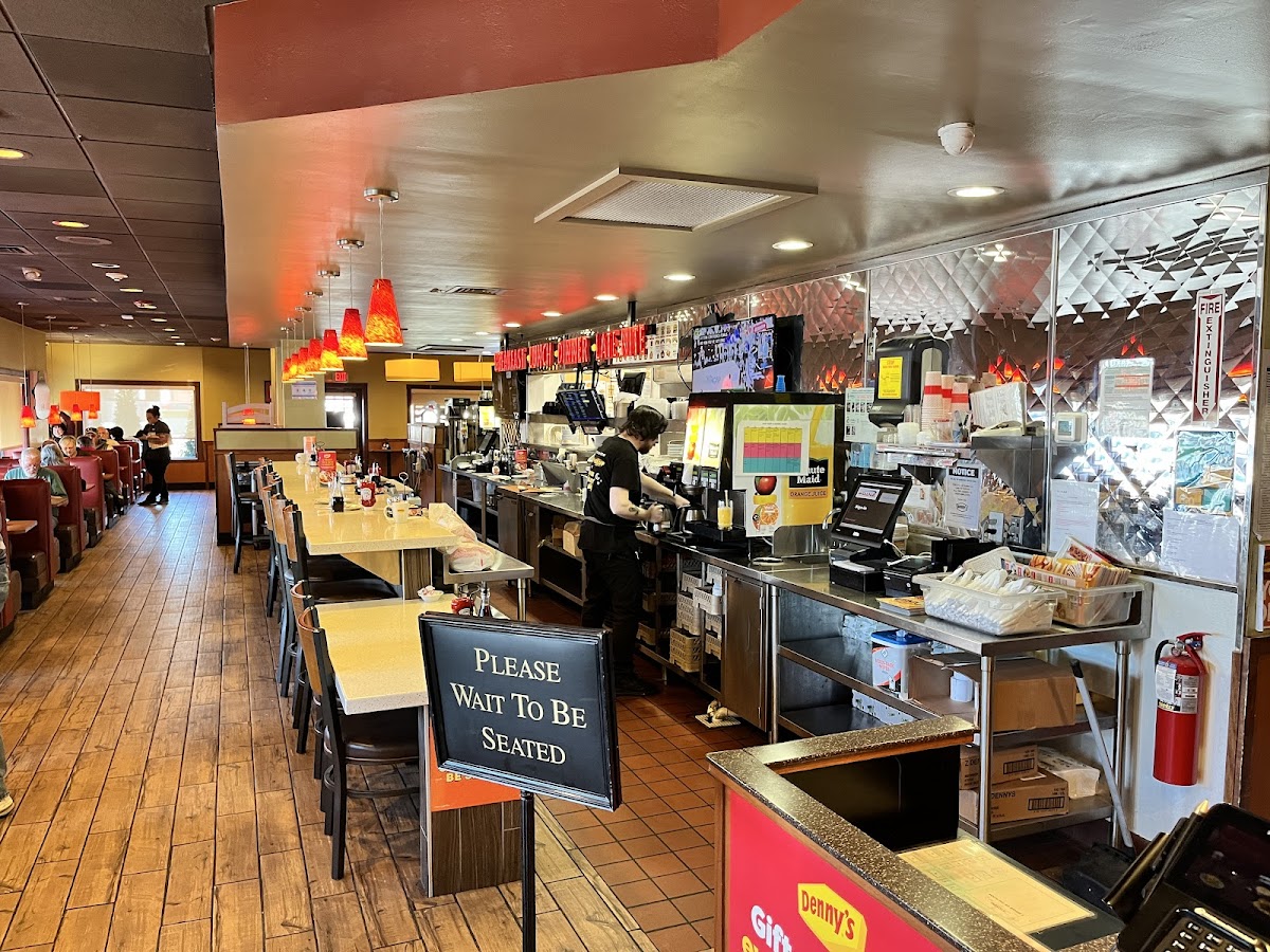 Denny's Restaurant