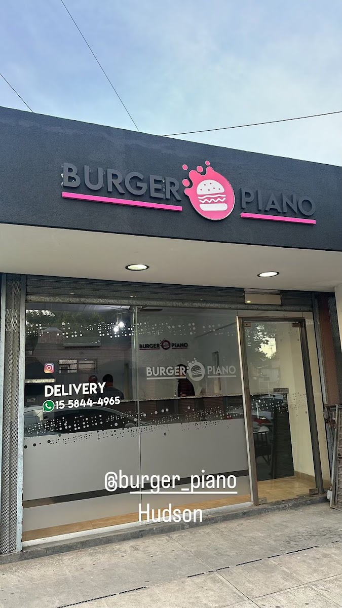Burger Piano