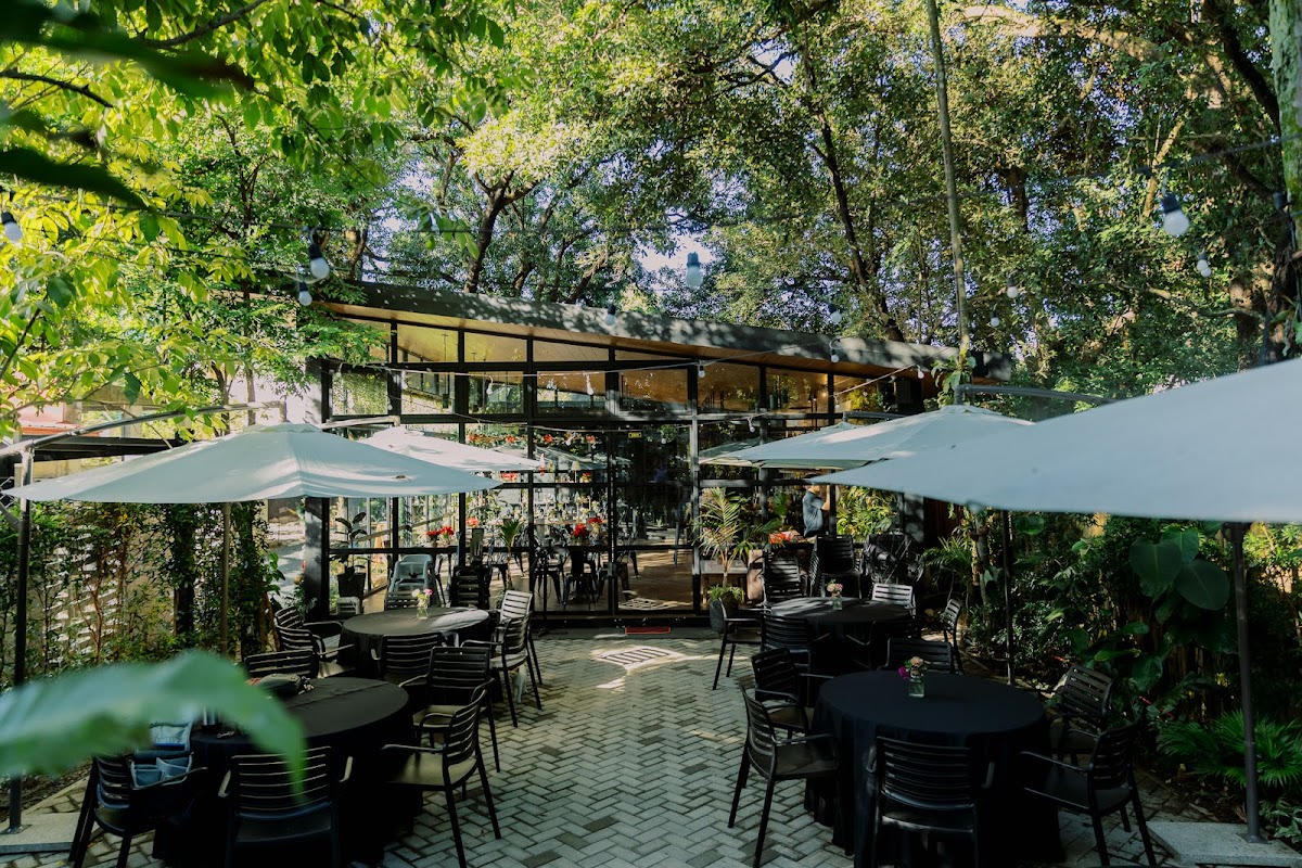 Renato's Garden Restaurant