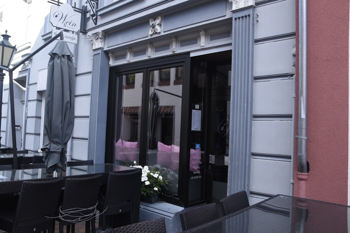 Wein & Cocktail Bar-Restaurant