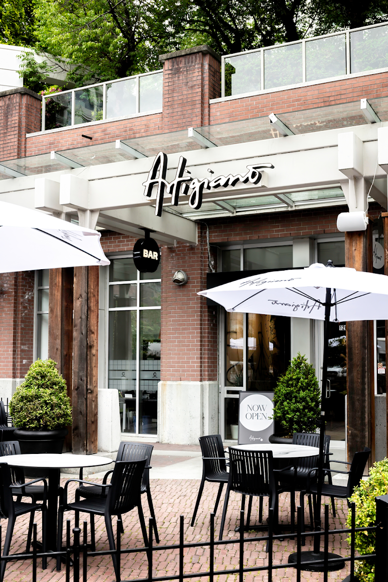 Artigiano Roundhouse