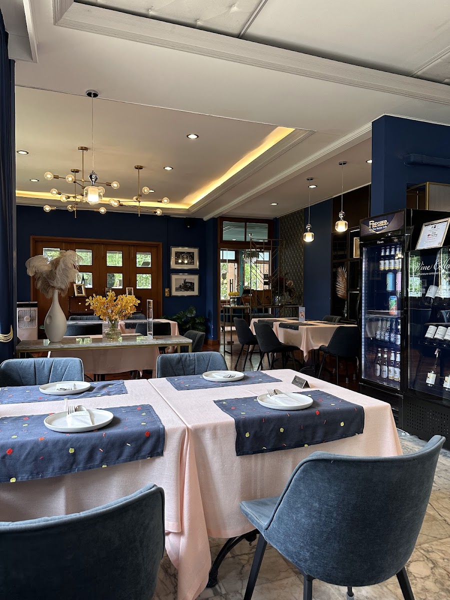 The Marshal Social Cafe