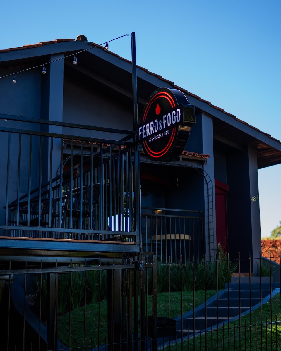 FERRO E FOGO Hambúrguer e Grill