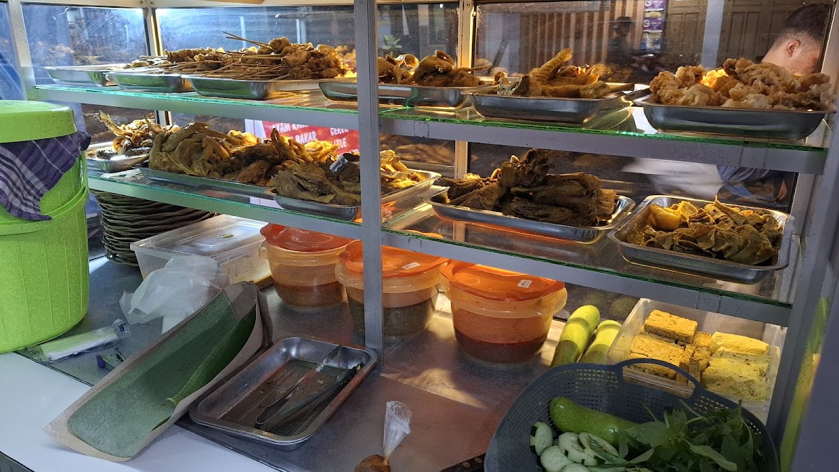 LALAPAN78 (Ayam Bakar Dan Bebek Goreng)