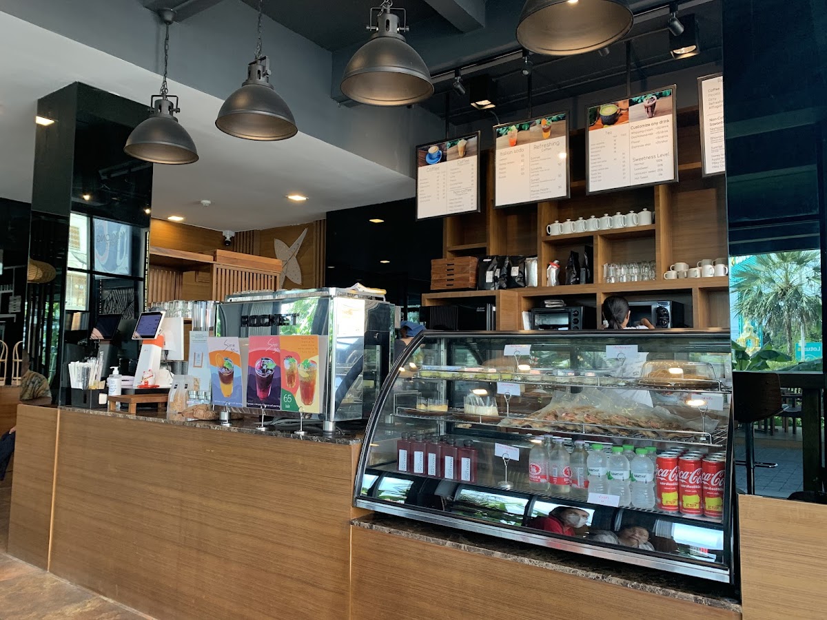 1st FLOOR Coffee Brunch Bar