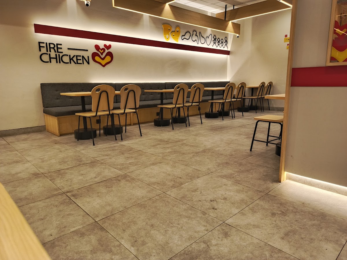 Richeese Factory Cipto