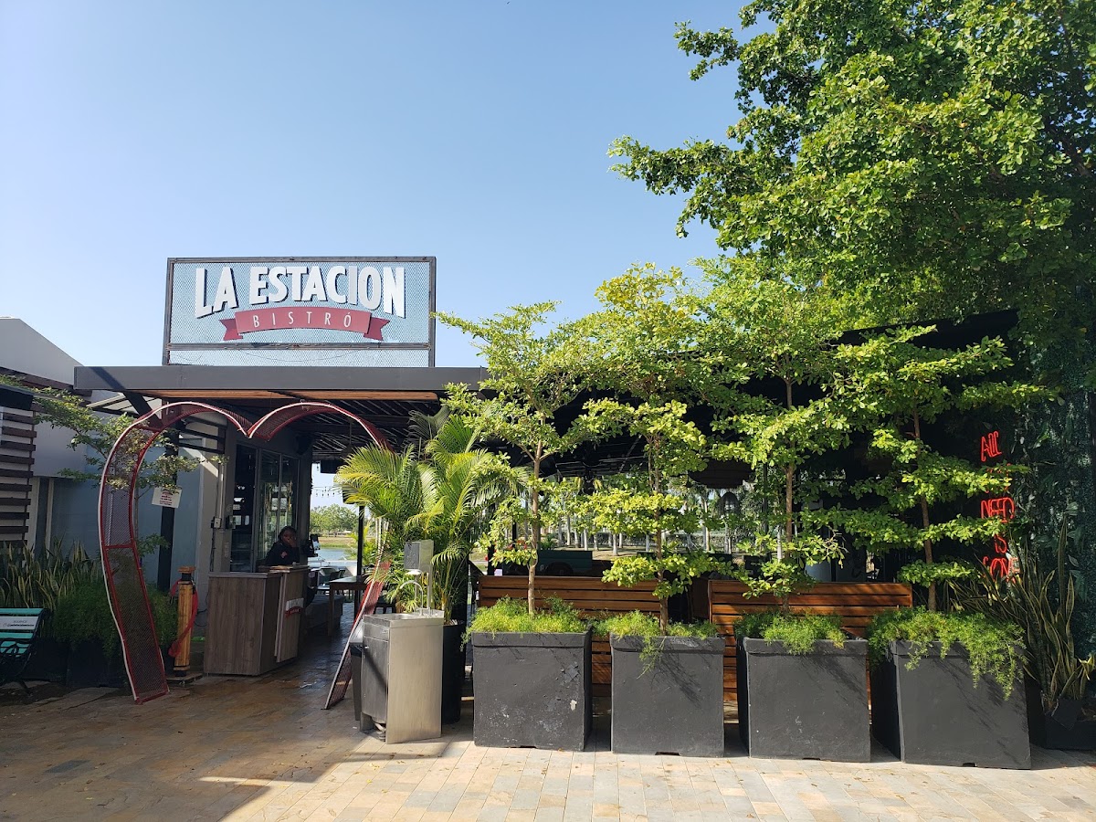 La Estación Bistró