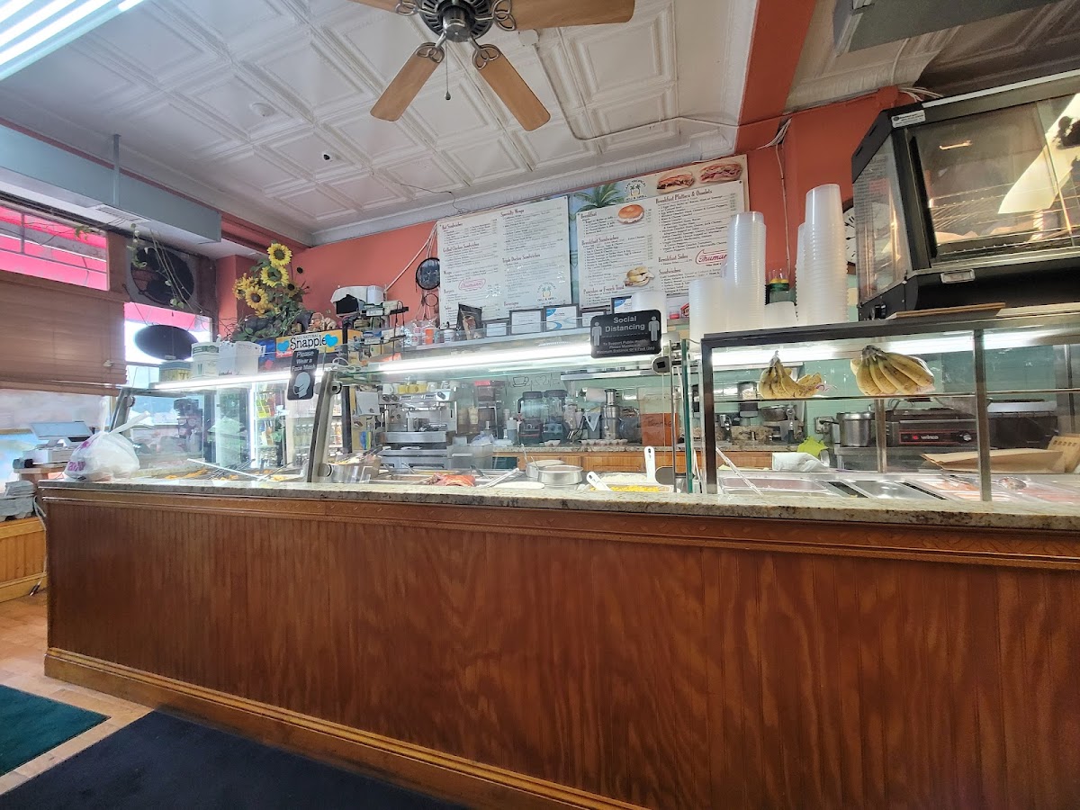 Cafe Tropical Restaurant