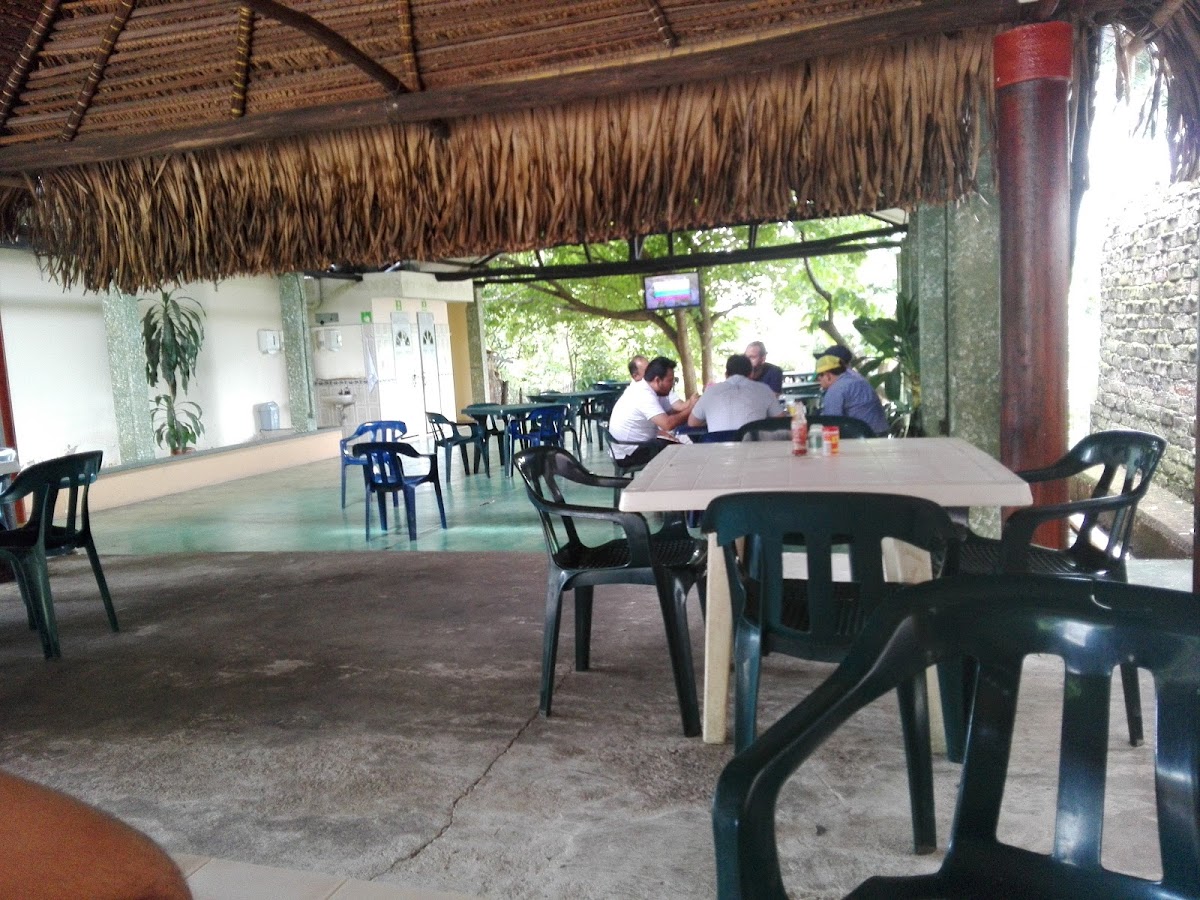 Restaurante Y Asadero Aqui Es Purrundun