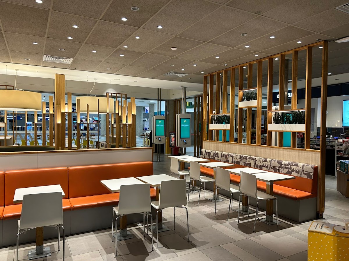 McDonald's Bari Aeroporto