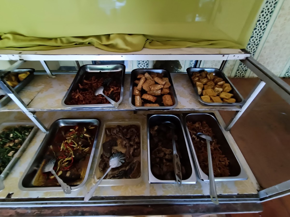 RM. Nusasari (Ibu Aisyah)