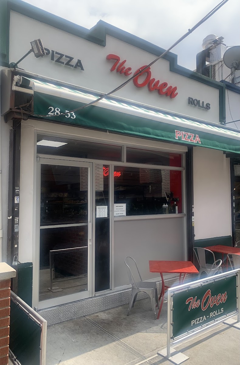 The Oven - Pizza and Rolls