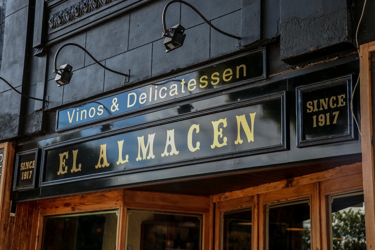 El Almacén Coronel Suarez