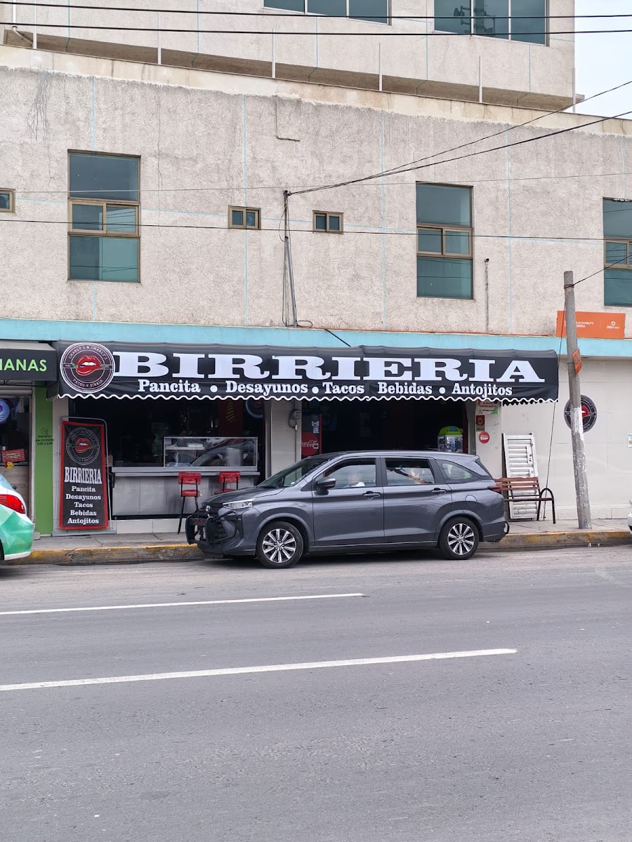 Tacos Y Birria (Charlys & Charlys)