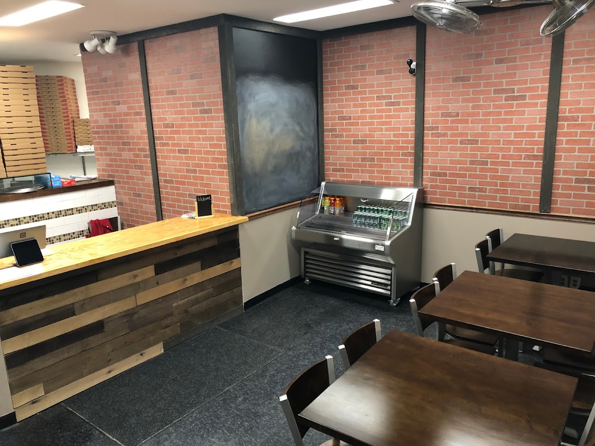 Amato’s Pizza & Pasta