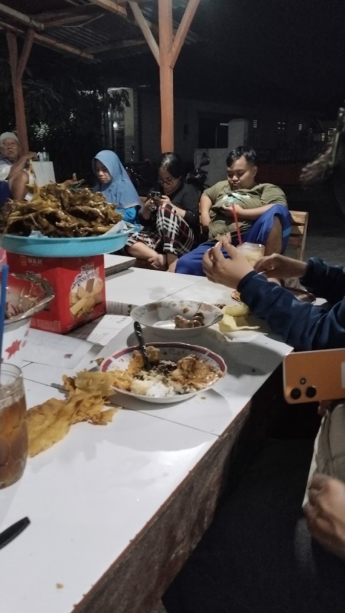 Warung Nasi Pecel & Tumpang Pak Gupoh