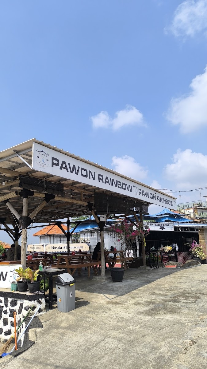 Pawon rainbow