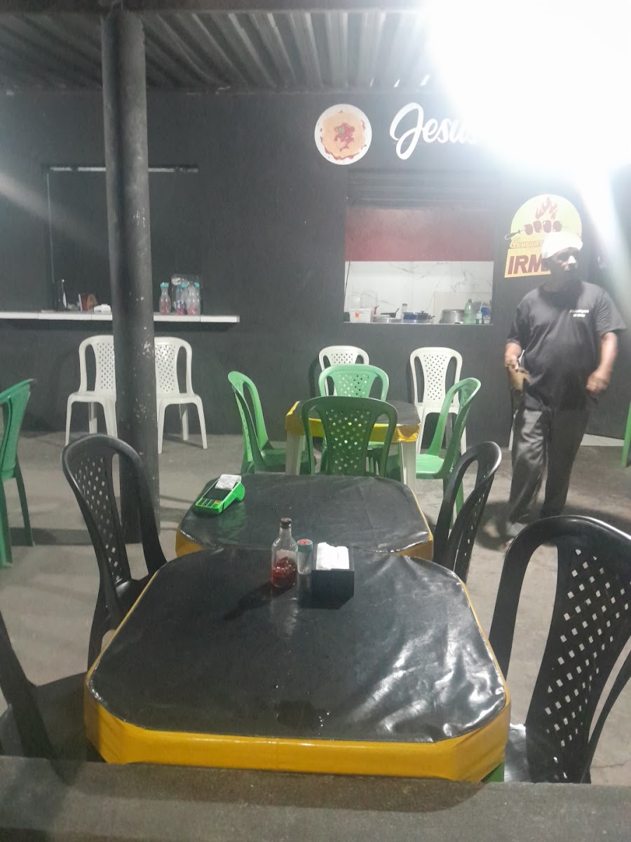 Churrasquinho do irmão no Poste vermelho