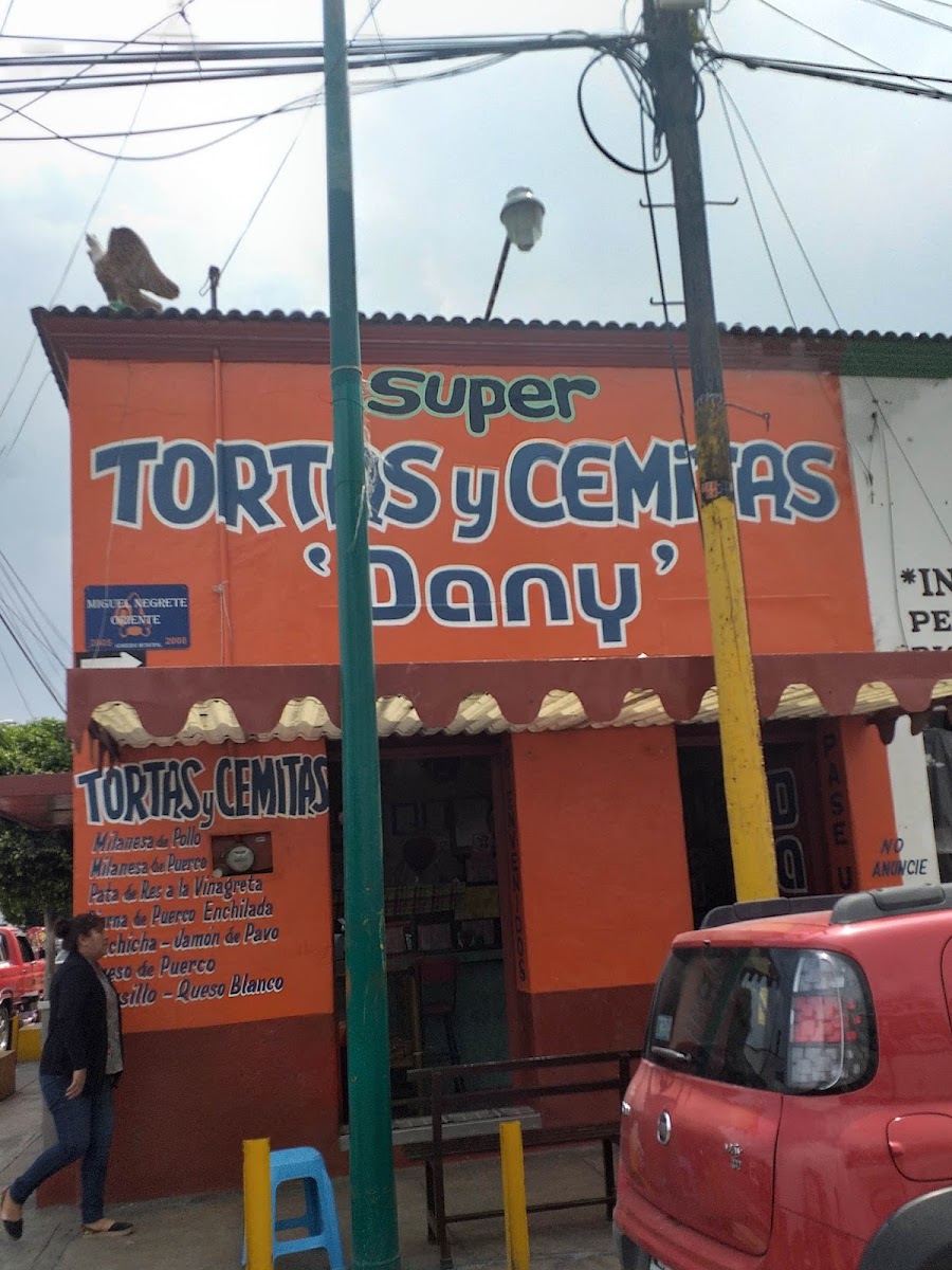 Super tortas Y Cemitas Dany
