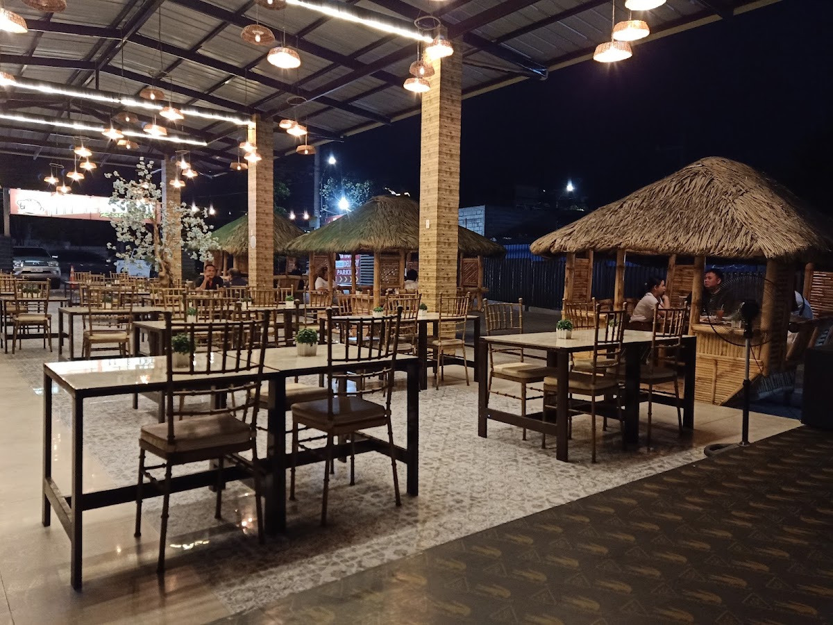 Hide Away Resto Grill - Congressional Avenue Extension